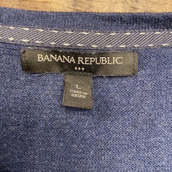 Banana Republic lightweight sweater - Picture 2 of 5